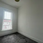 Rent 3 bedroom flat in North East England