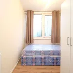 Rent a room of 91 m² in london