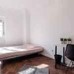 Rent 7 bedroom apartment in Lisbon