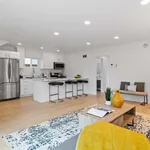 Rent 2 bedroom apartment of 88 m² in Los Angeles