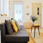 Rent 5 bedroom apartment of 63 m² in Krakow