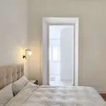 Rent 2 bedroom apartment of 60000 m² in lisbon