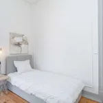 Rent a room in lisbon