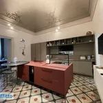 Affitto 4 camera appartamento di 130 m² in Catania