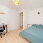 Rent a room of 110 m² in Elx