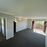 Rent 2 bedroom house in Kaipātiki