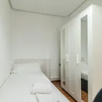 Alquilar 4 dormitorio apartamento en Madrid