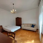 Rent a room in Siena