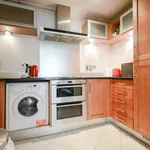 Rent 2 bedroom apartment of 100 m² in london