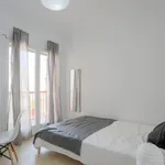 Rent 3 bedroom apartment in Madrid