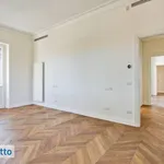 Affitto 6 camera appartamento di 255 m² in Rome