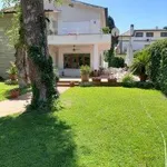 Rent 5 bedroom house of 300 m² in Fiumicino