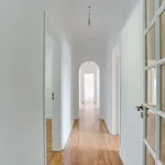 Rent 5 bedroom apartment of 182 m² in Lisbon