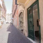 Rent 6 bedroom apartment of 150 m² in Rome