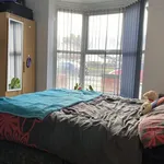 Rent 4 bedroom house in East Midlands