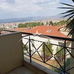 Rent 3 bedroom house of 160 m² in Περαία