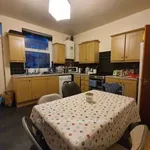 Rent 6 bedroom house in Leeds