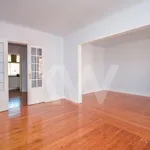 Rent 5 bedroom apartment of 198 m² in Lisbon