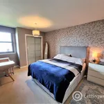 Rent 3 bedroom flat in Aberdeen