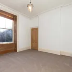 Rent 4 bedroom flat of 117 m² in City of Edinburgh