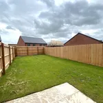 Rent 4 bedroom flat in East Midlands