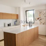 Pronajměte si 3 ložnic/e byt o rozloze 86 m² v Prague