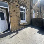 Rent 4 bedroom house in Calderdale