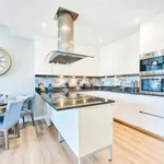 Rent 2 bedroom flat in London