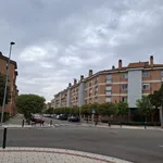 Rent 3 bedroom apartment of 94 m² in Valladolid