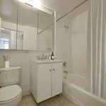 Rent 2 bedroom apartment of 110 m² in New York