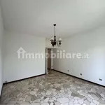 Affitto 3 camera appartamento di 80 m² in Cernusco sul Naviglio