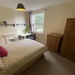 Rent 4 bedroom house in Broxtowe