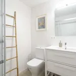 Rent 1 bedroom apartment of 35 m² in madrid