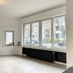 Appartement de 135 m² avec 3 chambre(s) en location à forest