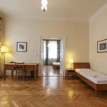 Rent 2 bedroom apartment of 82 m² in Prague