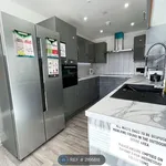 Rent 1 bedroom flat in Wales