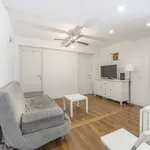 Rent a room of 90 m² in valencia