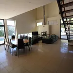 Rent 2 bedroom house of 186 m² in Loulé