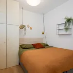 Huur 3 slaapkamer appartement van 48 m² in Amsterdam