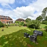 Rent 7 bedroom house in South East England