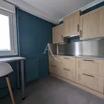 Appartement de 82 m² avec 4 chambre(s) en location à LE