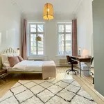 Rent a room of 144 m² in Hamburg