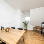 Miete 3 Schlafzimmer wohnung von 861 m² in Berlin