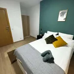 Rent a room of 300 m² in Madrid