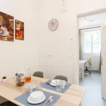 Rent 2 bedroom apartment in Prague