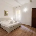 Rent 5 bedroom apartment of 80 m² in Florence