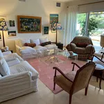 Rent 3 bedroom apartment of 200 m² in Marbella