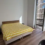 Rent a room of 250 m² in barcelona