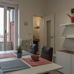 Rent a room in Milan