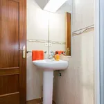 Rent a room of 95 m² in granada